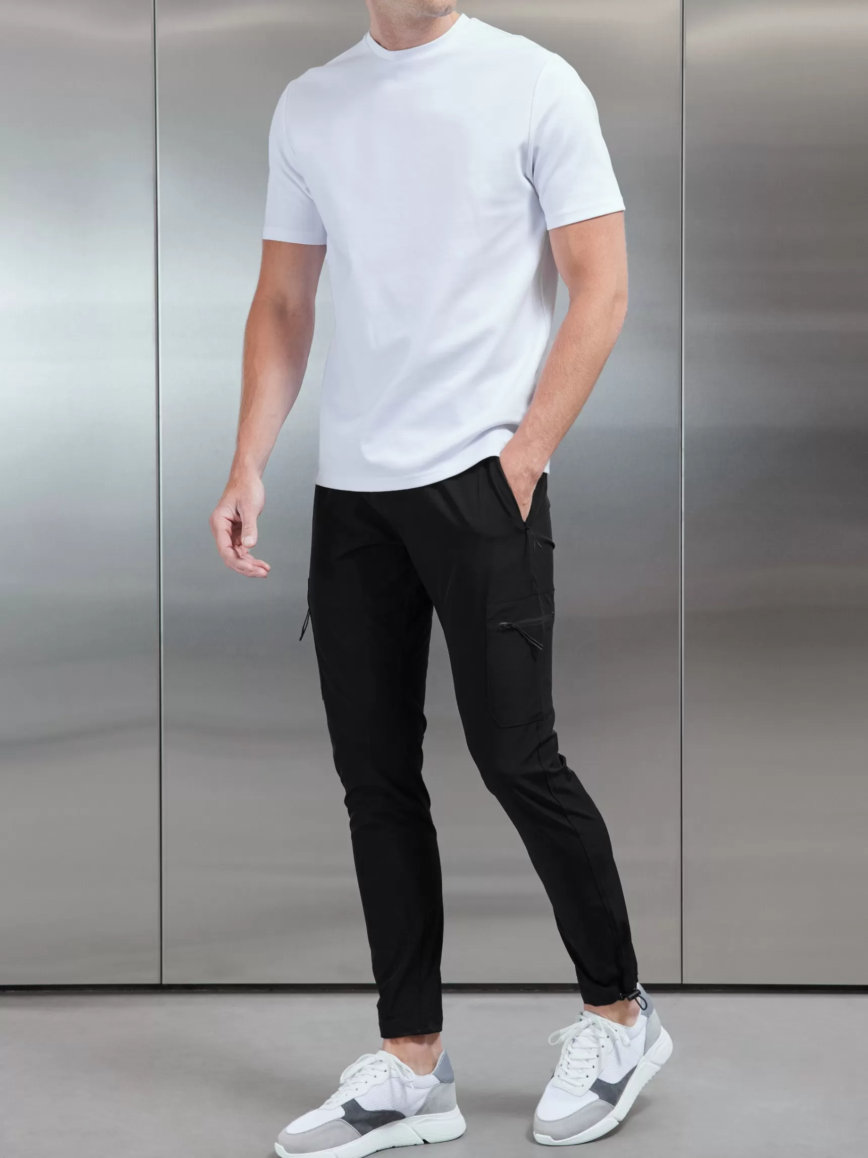 Outlet ARNE Active Technical Cargo Pant - Black