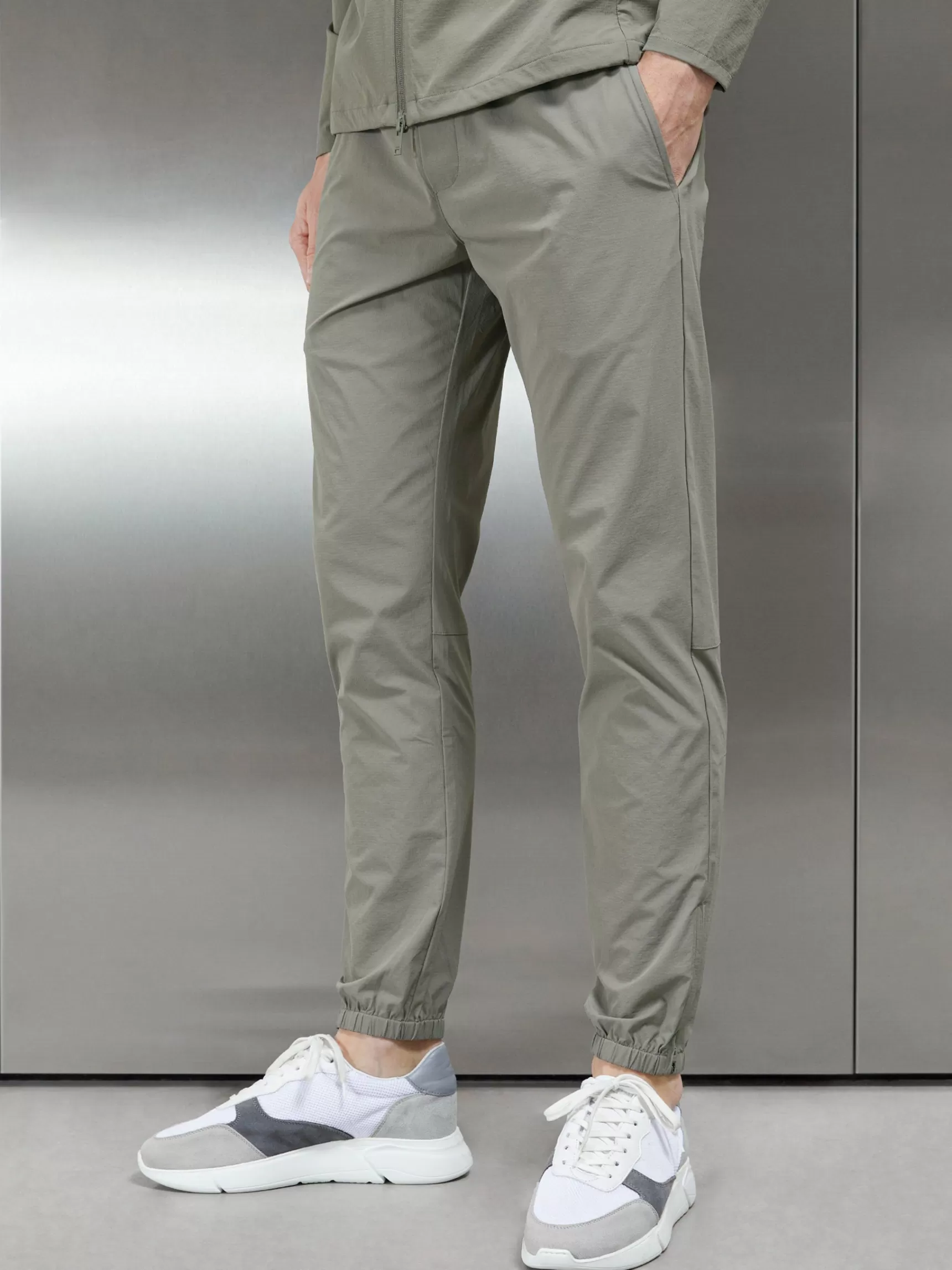 Clearance ARNE Active Technical Cuffed Trackpant - Olive