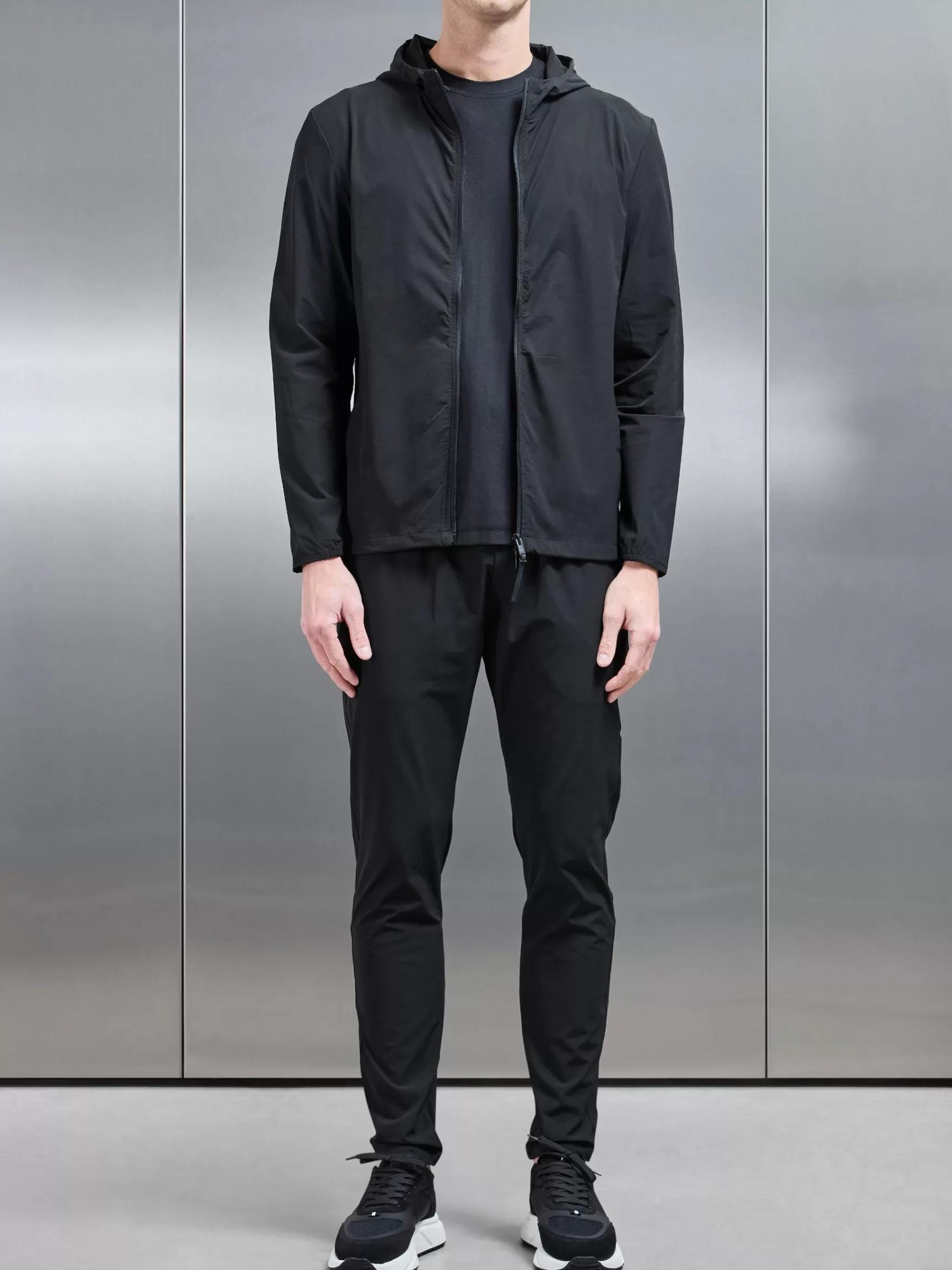 Store ARNE Active Technical Windbreaker - Black