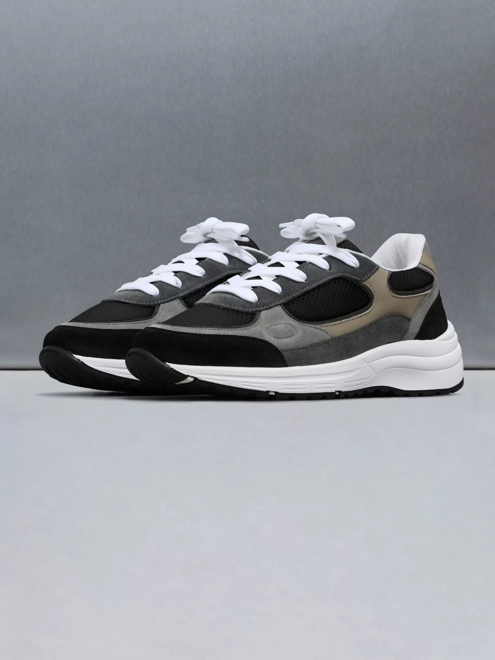 Flash Sale ARNE Apollo Runner - Black Safari BlackSafari