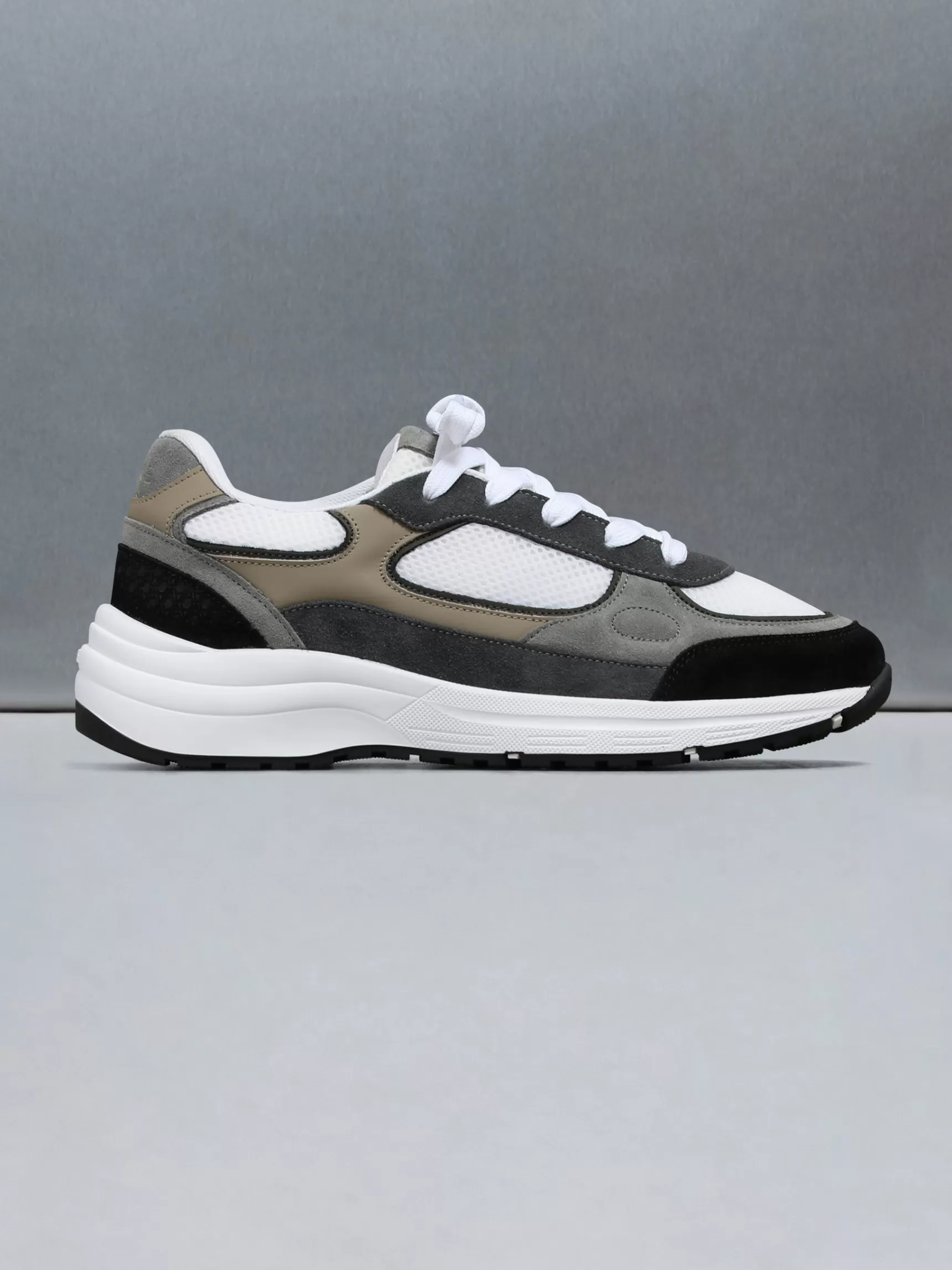 Clearance ARNE Apollo Runner - White Safari WhiteSafari