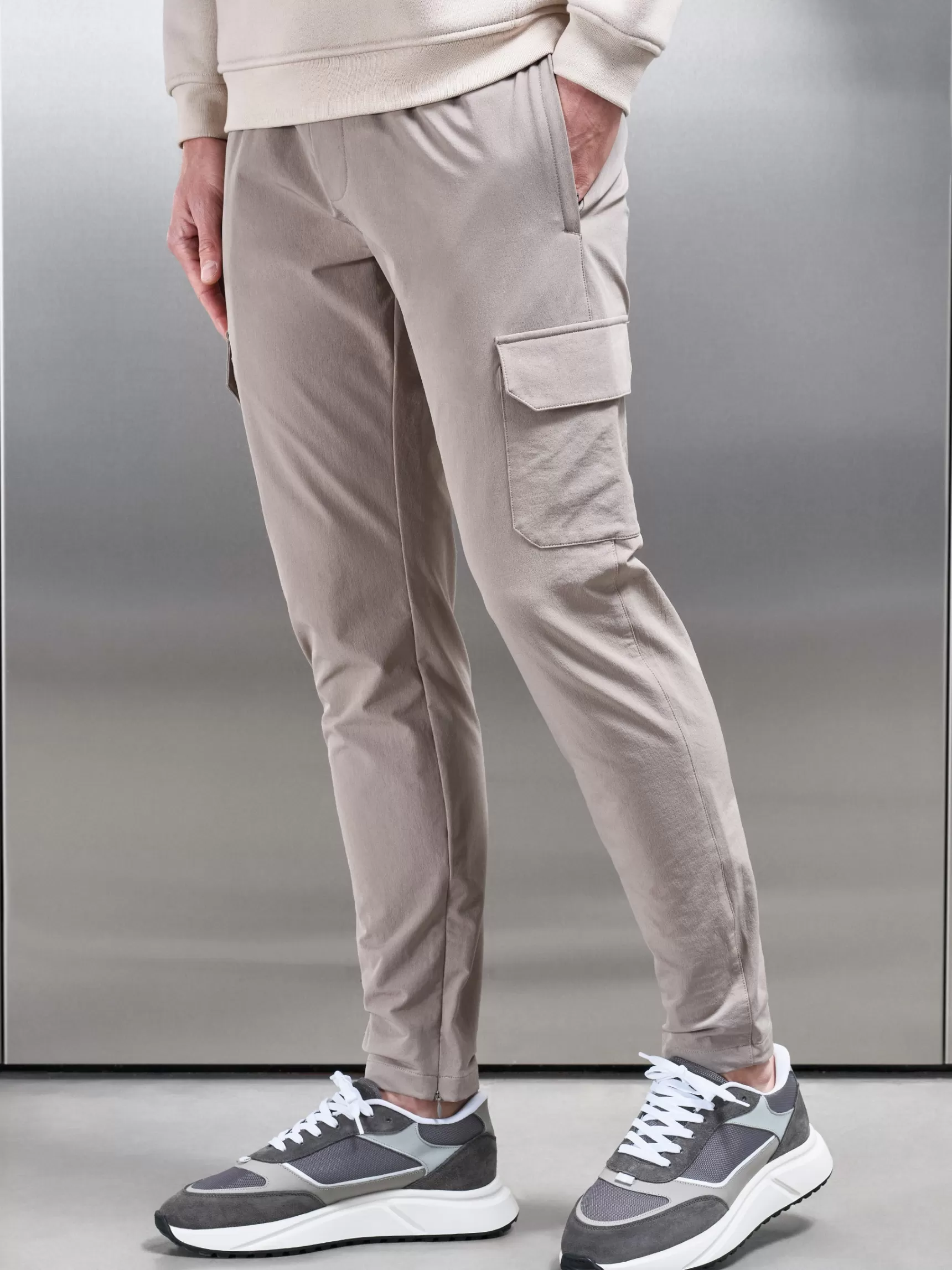Discount ARNE Cargo Pant - Taupe