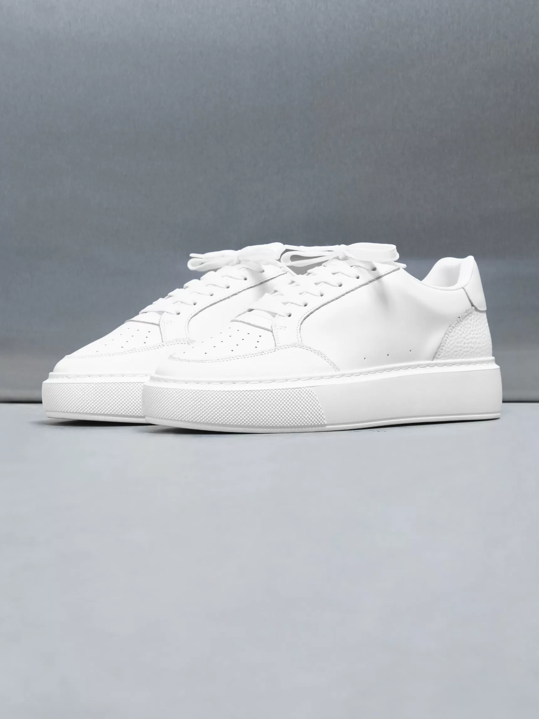 Store ARNE Court Trainer 2.0 - Triple White TripleWhite