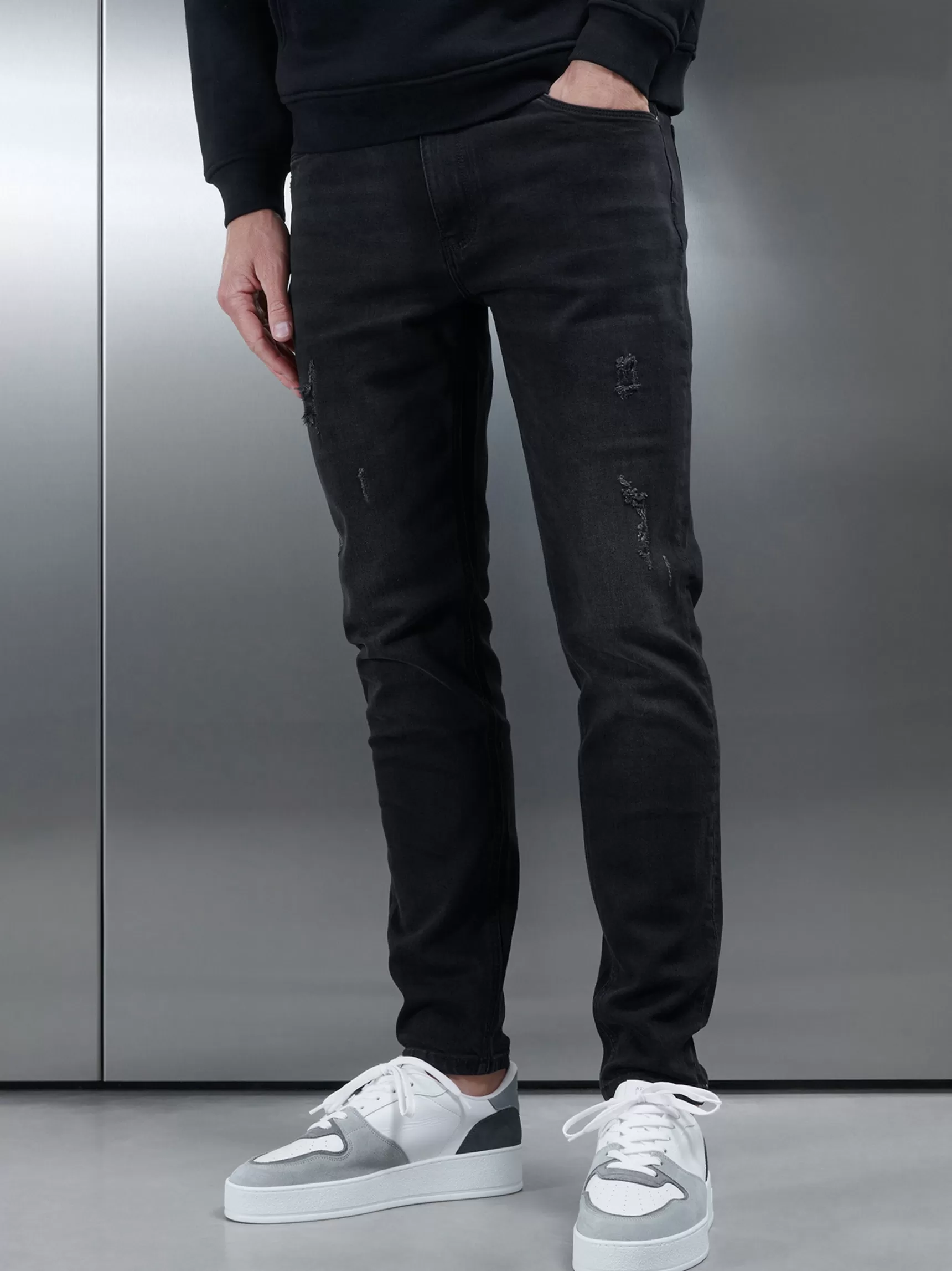 Store ARNE Distressed Denim Jeans - Black Wash BlackWash