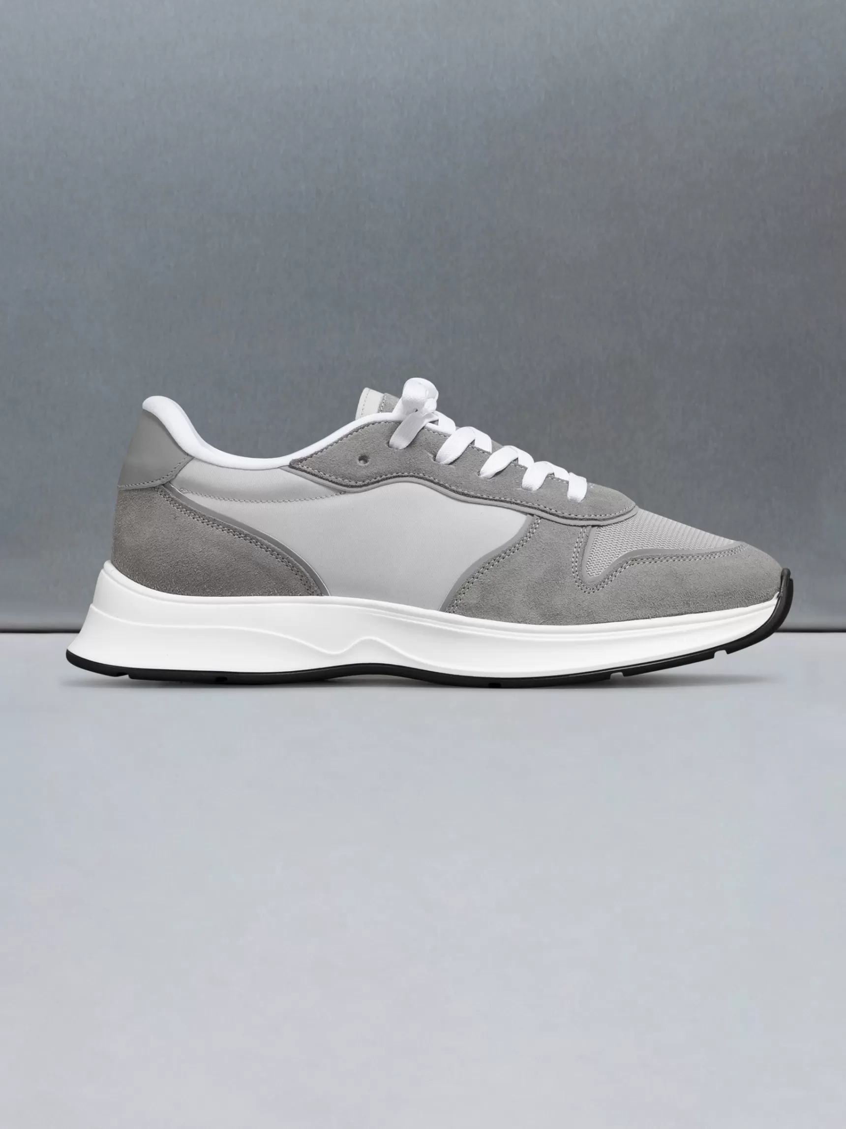 Online ARNE Hybrid Runner - Stone