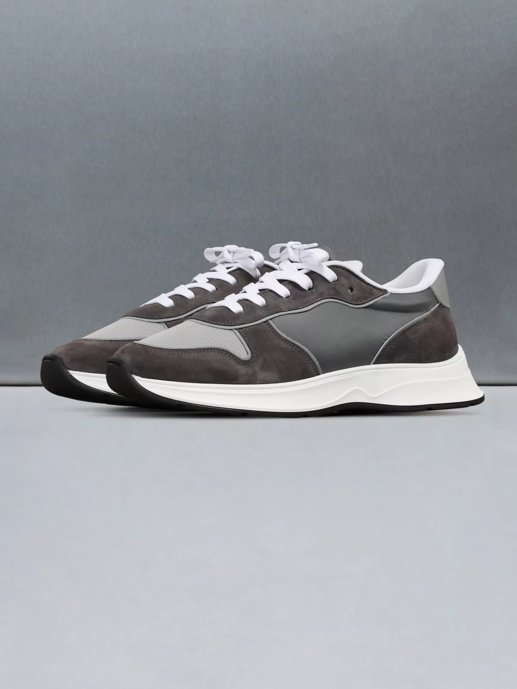 Store ARNE Hybrid Runner - Taupe