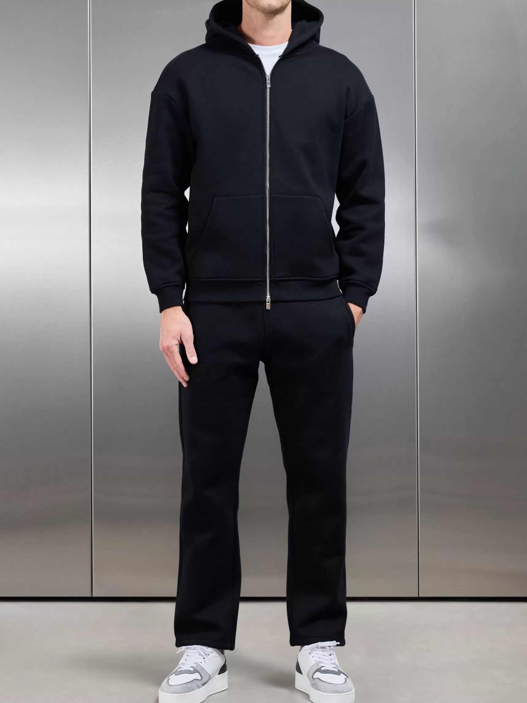 New ARNE Relaxed Fit Straight Leg Jogger - Black