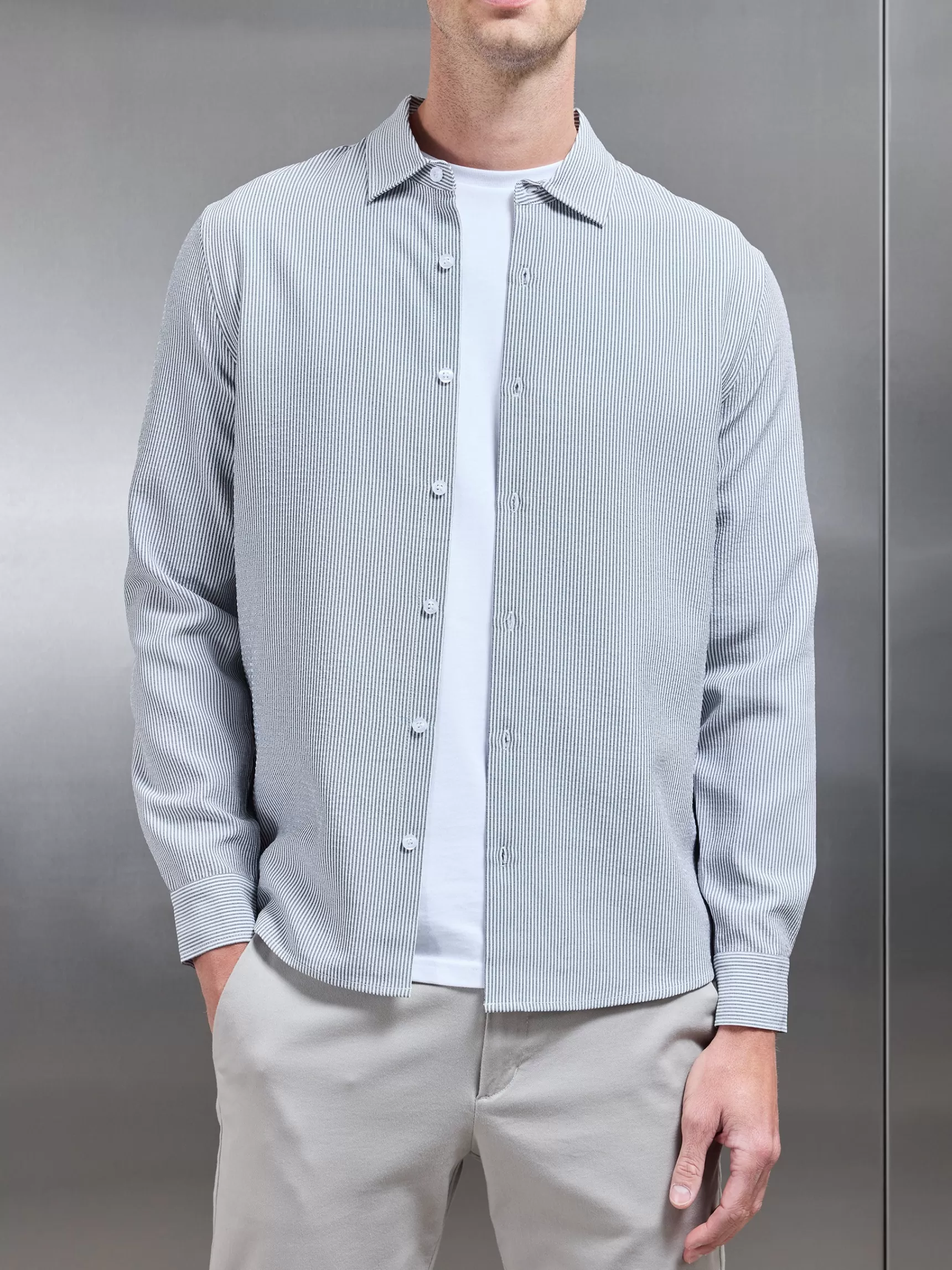 Outlet ARNE Seersucker Long Sleeve Cutaway Collar Shirt - Black