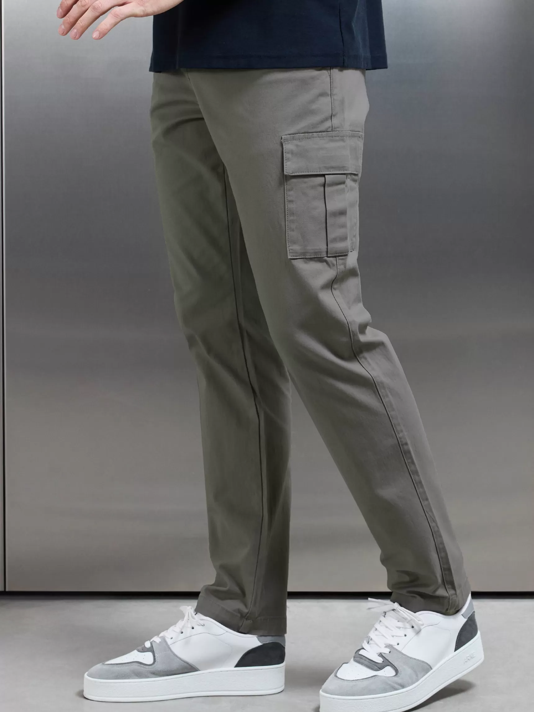 Clearance ARNE Smart Relaxed Cotton Cargo Pant - Olive