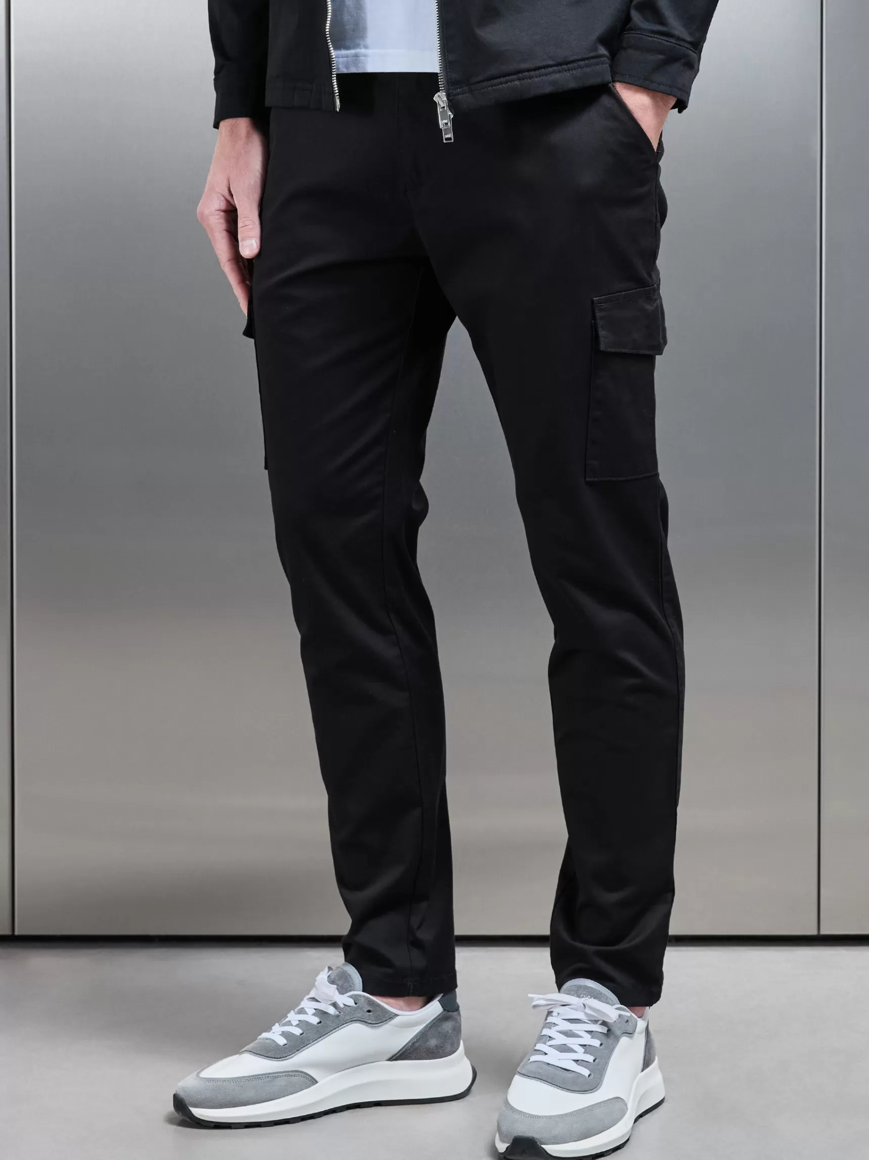 Store ARNE Tailored Cotton Cargo Pant - Black