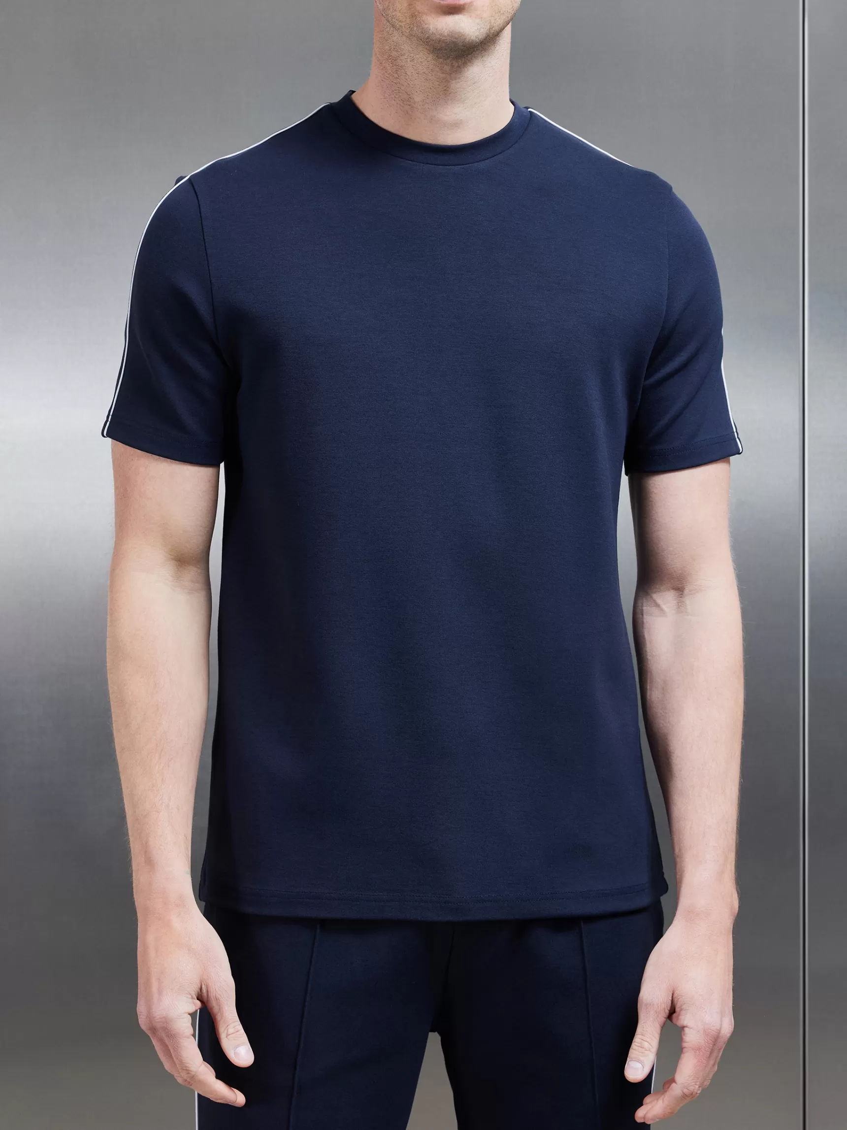 Discount ARNE Technical Jersey Piping T-Shirt - Navy