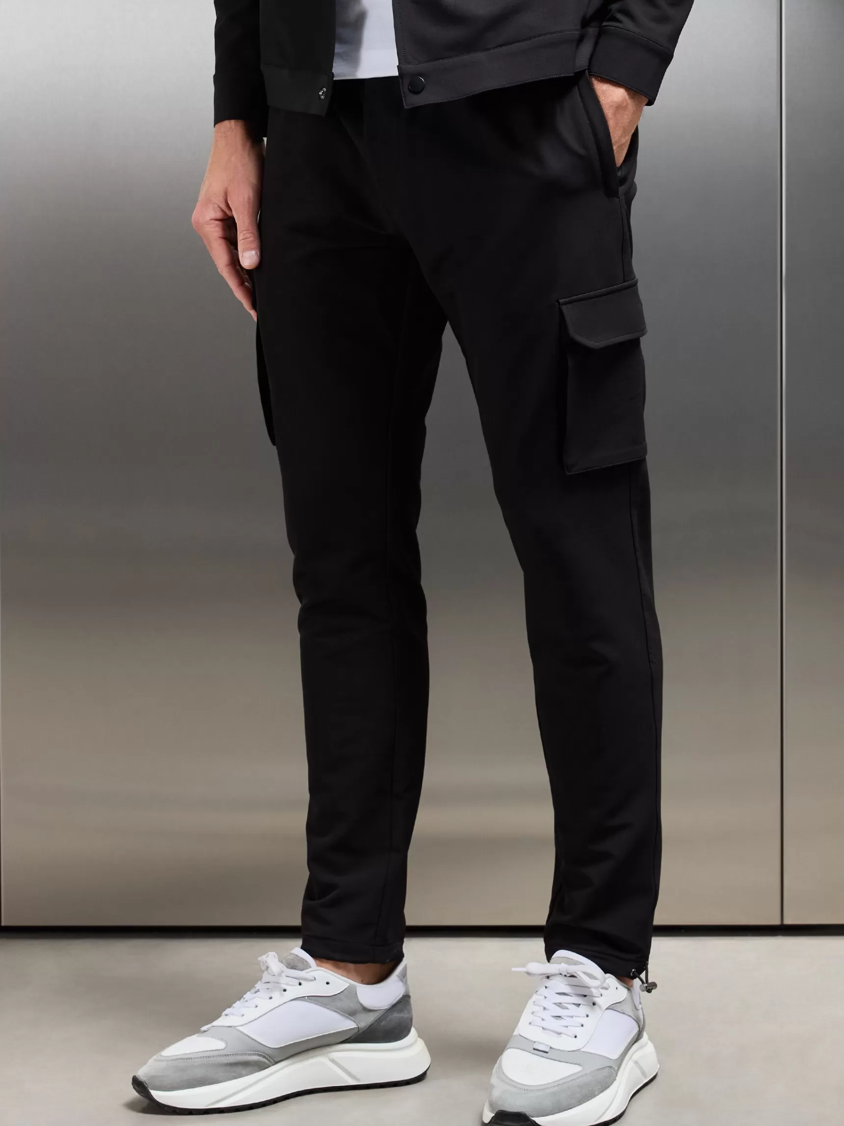 New ARNE Technical Mid Weight Utility Cargo Pant - Black