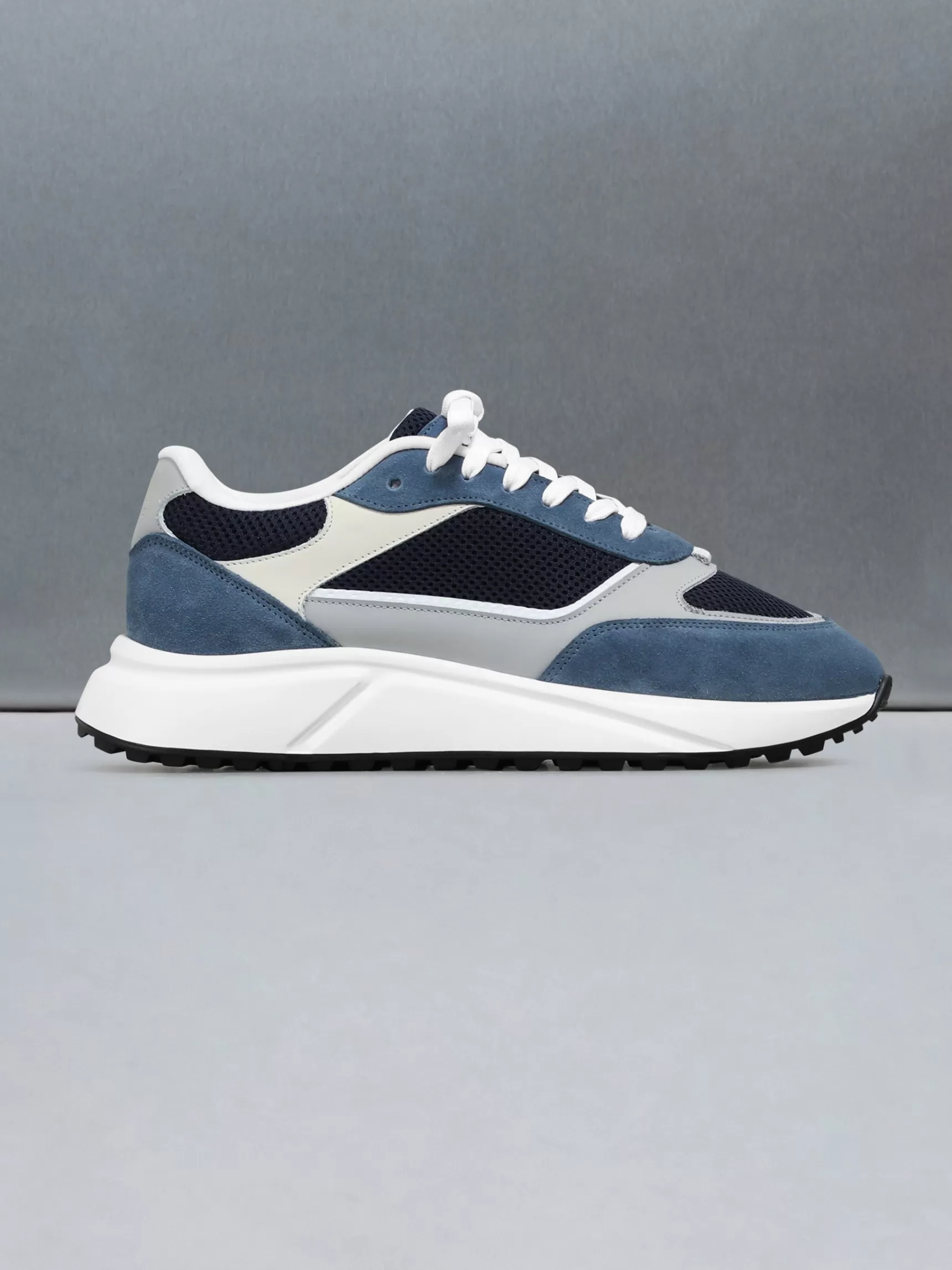 Clearance ARNE Technical Runner - Pacific Blue PacificBlue