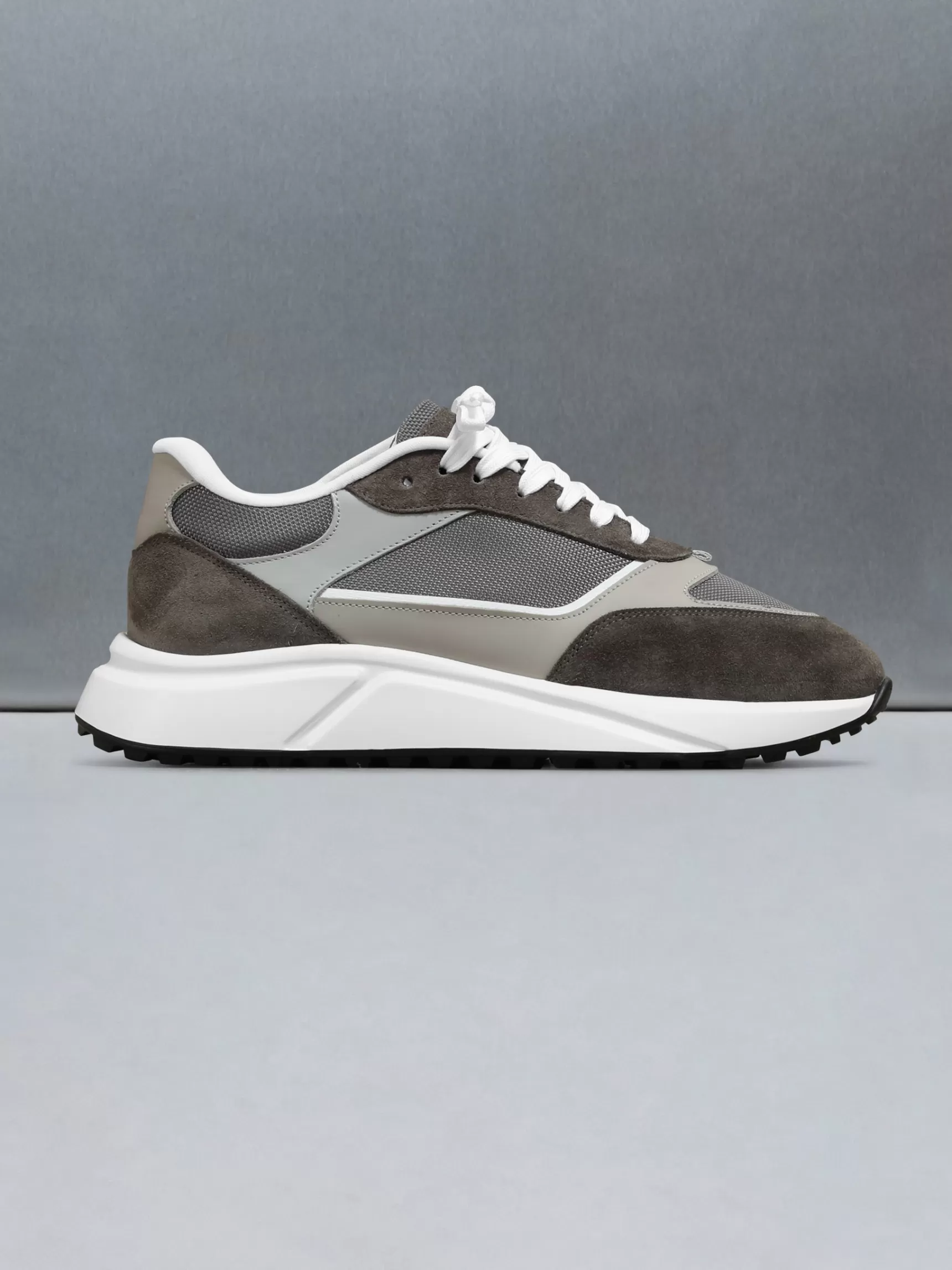 Sale ARNE Technical Runner - Taupe