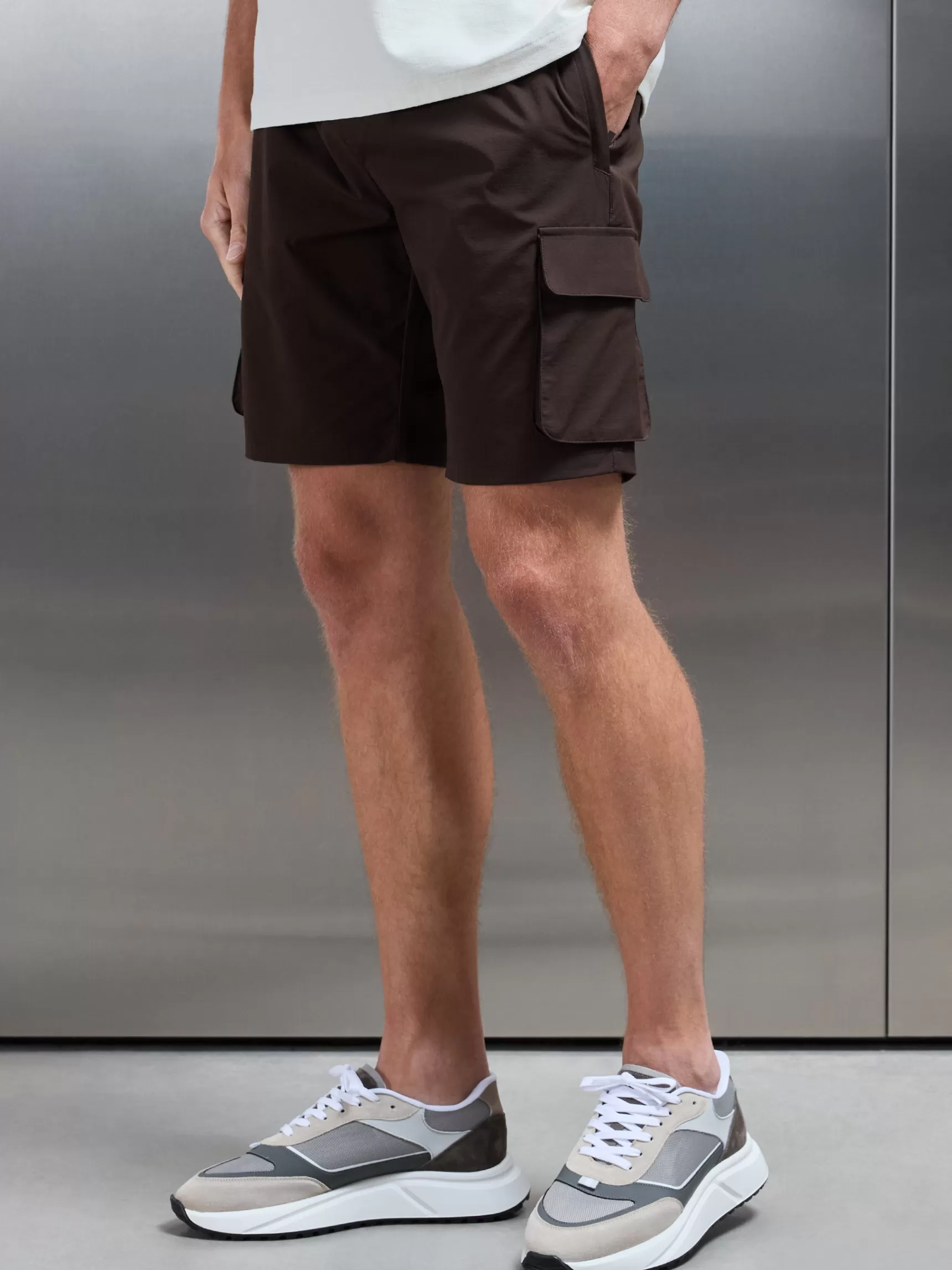 New ARNE Utility Cargo Short - Brown