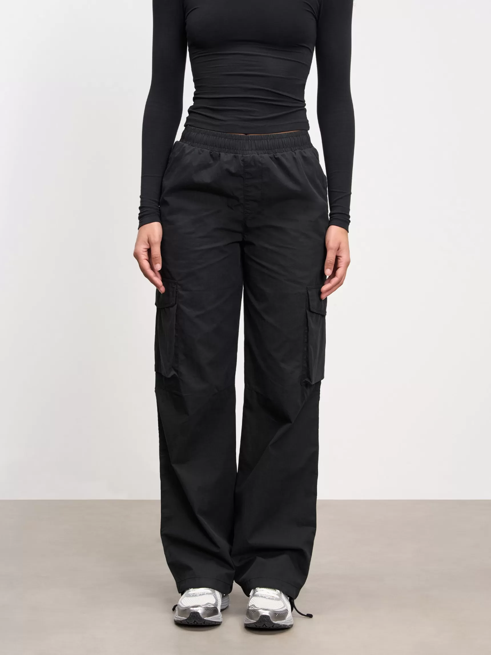 Best ARNE Womens Parachute Cargo Pant - Black