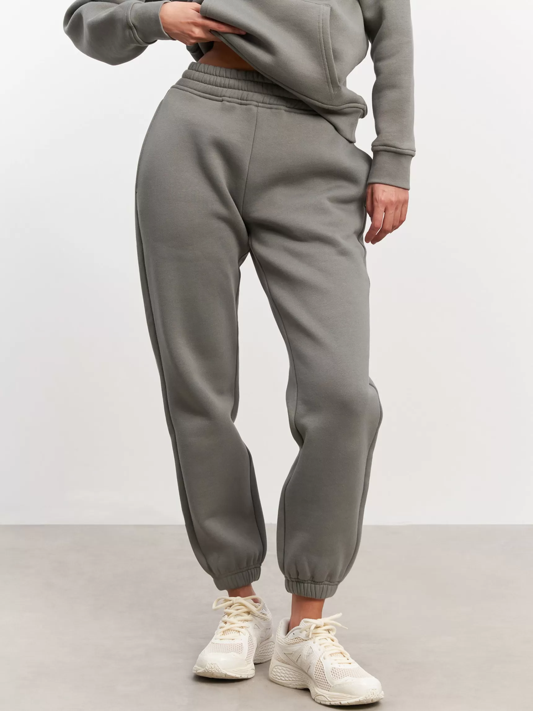 Store ARNE Womens Relaxed Cuffed Jogger - Sage