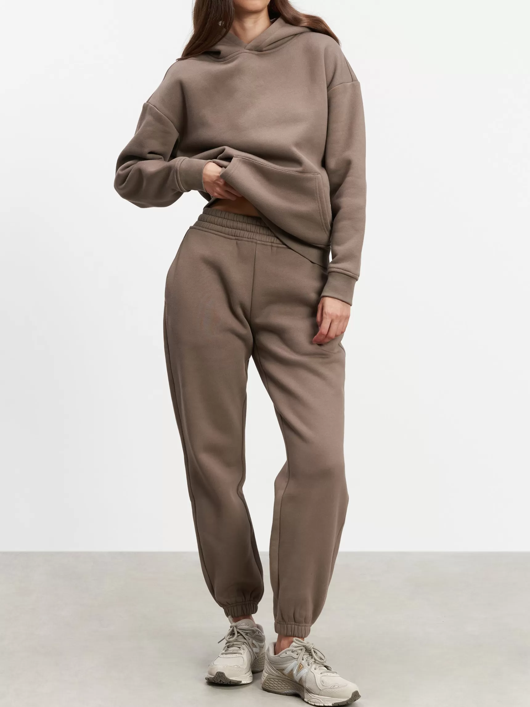 Outlet ARNE Womens Relaxed Cuffed Jogger - Taupe