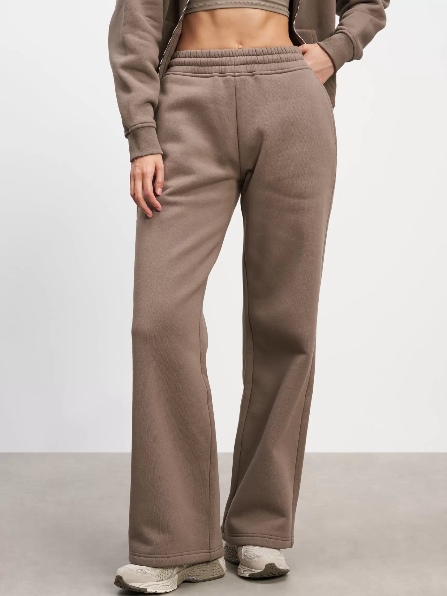 Hot ARNE Womens Relaxed Straight Leg Jogger - Taupe